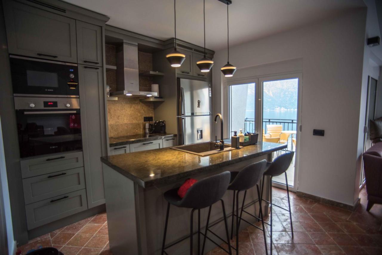 Donja Kostanjica Modern Waterfront 3-Bed Apartment מראה חיצוני תמונה